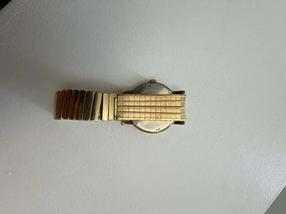 Alsta Superthin 17 Jewels Incabloc Swiss Made Gold-Tone Mechanical Dress Watch
